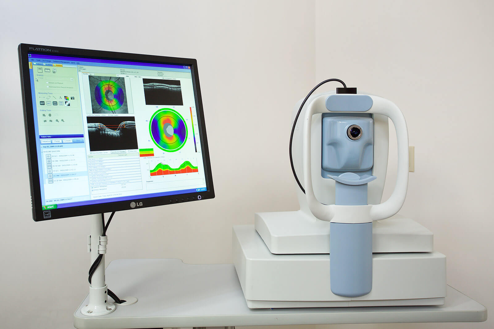 Optical Coherence Tomography (OCT) machine for diagnosing